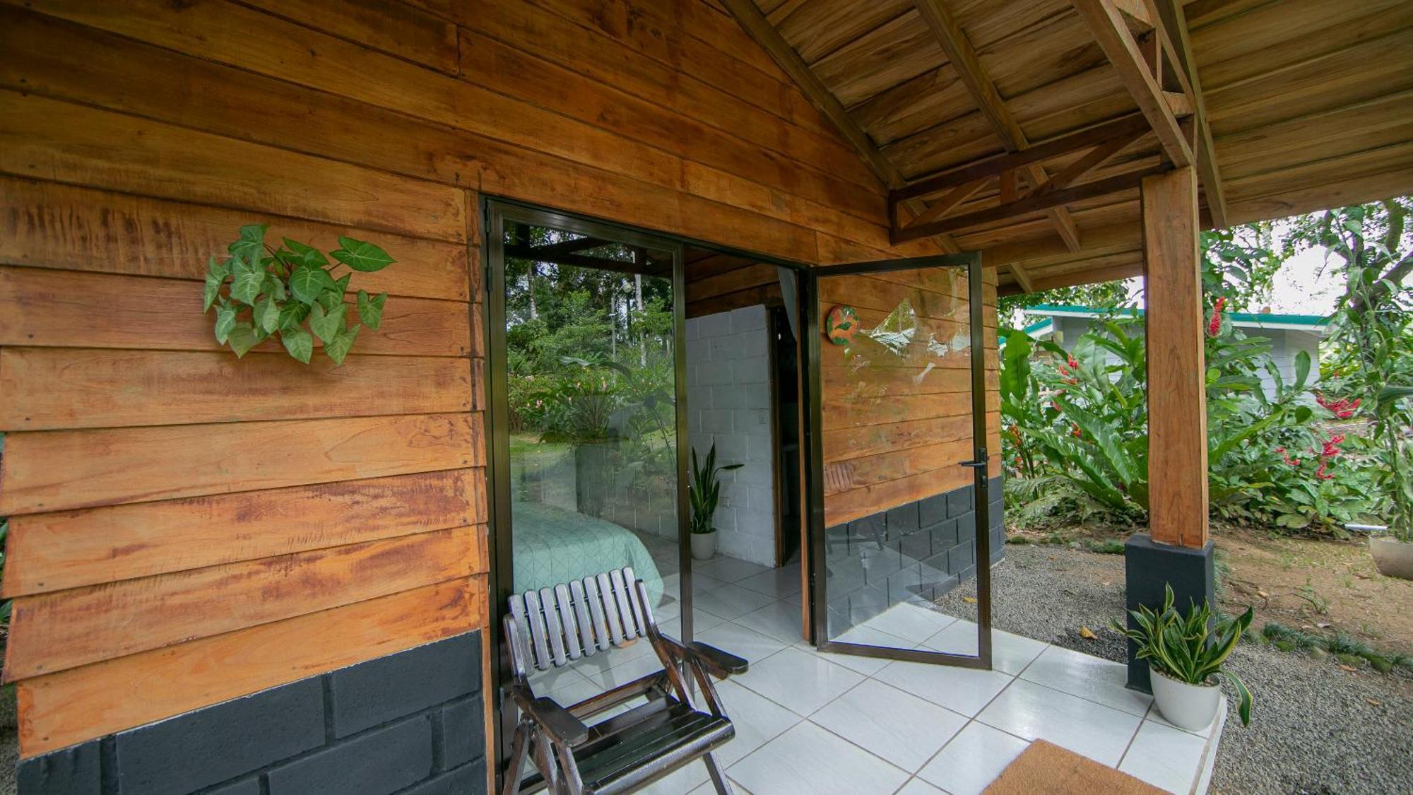 Eden Organic Farm & Bungalows La Fortuna Ruang foto
